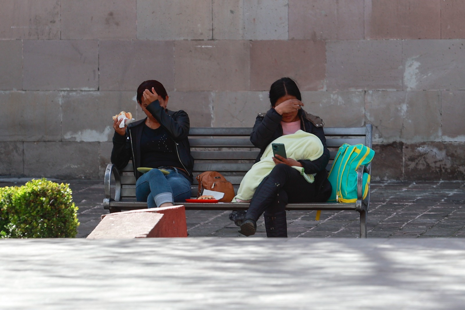En el Estado de México el 55.42% de las adolescentes que han sido madres solo cuentan con educación secundaria. Foto Alejandro Vargas