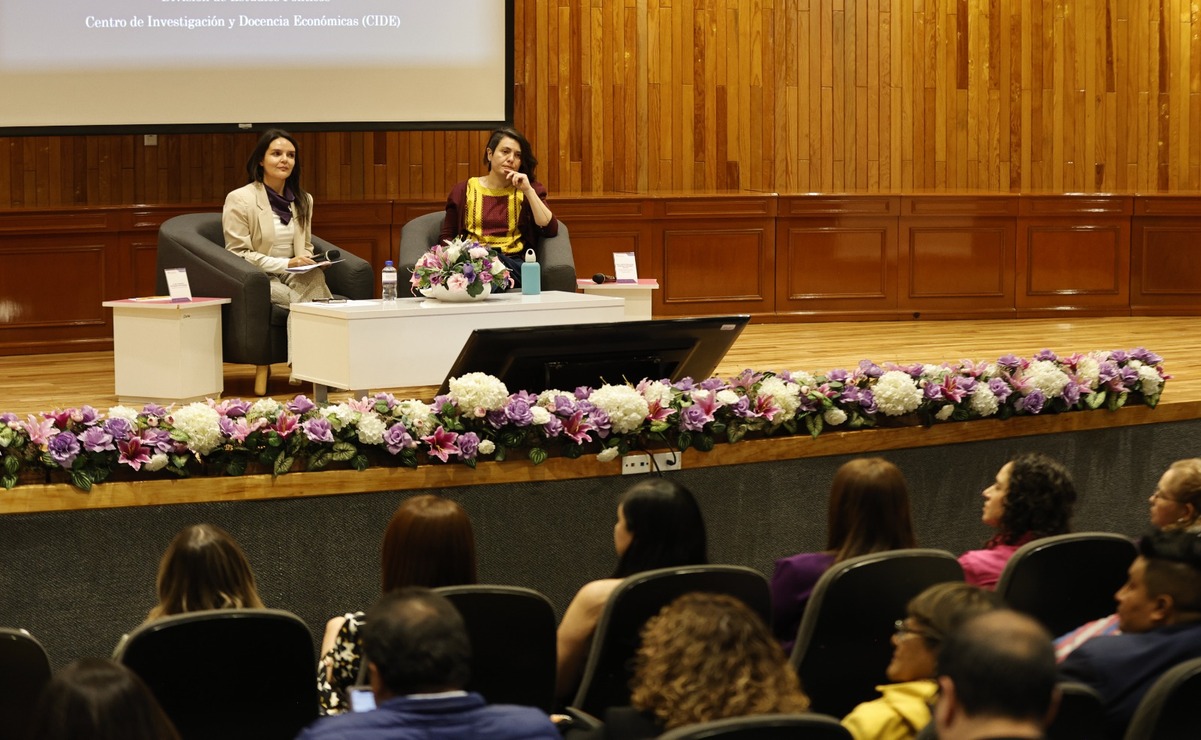 Se impartió la conferencia magistral "Entre la Violencia de Género y la Violencia Política. Experiencias de candidatas en el proceso electoral municipal 2020-2021" / Foto: Jorge Alvarado