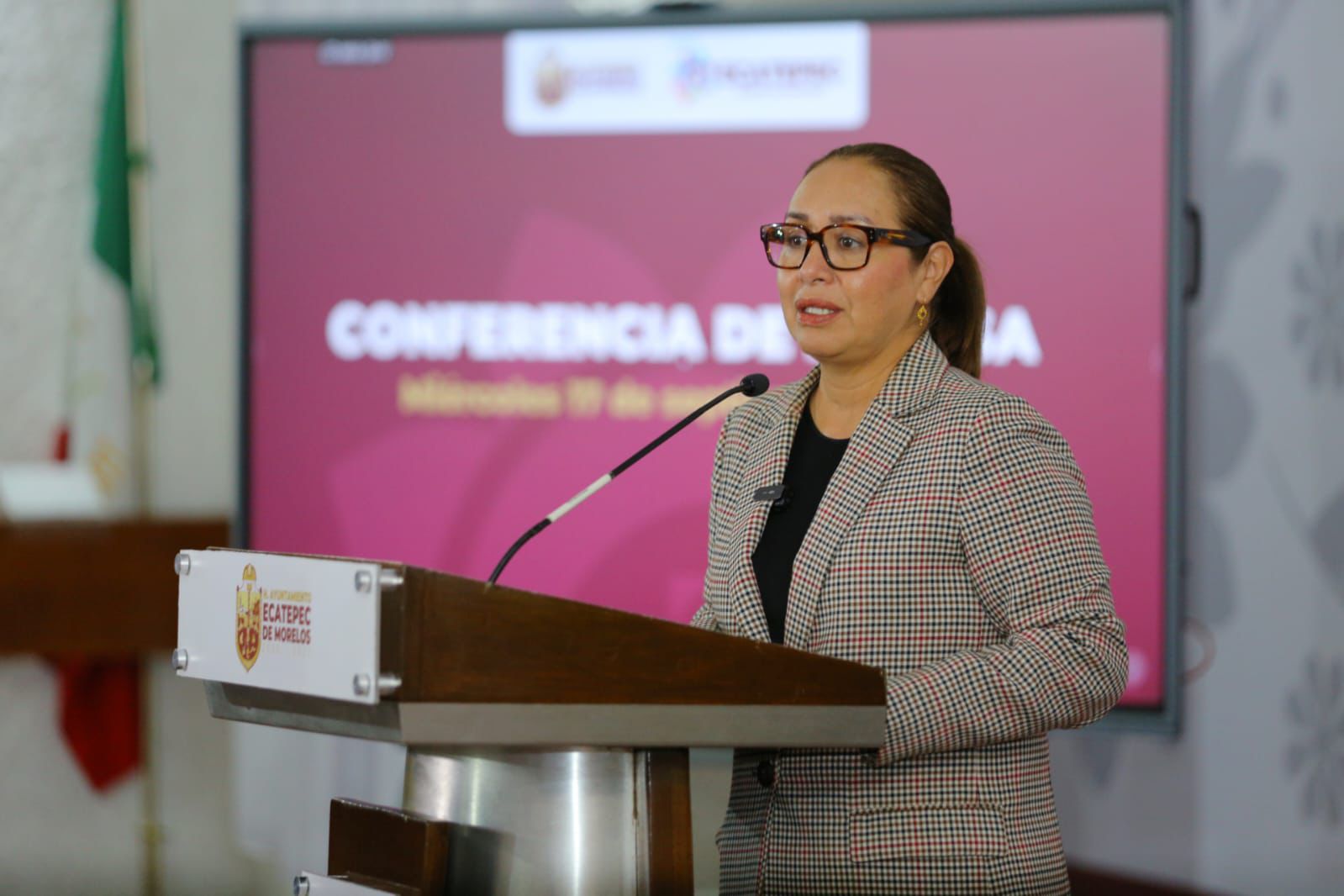 Alcaldesa de Ecatepec, Azucena Cisneros, se deslinda de líderes criminales