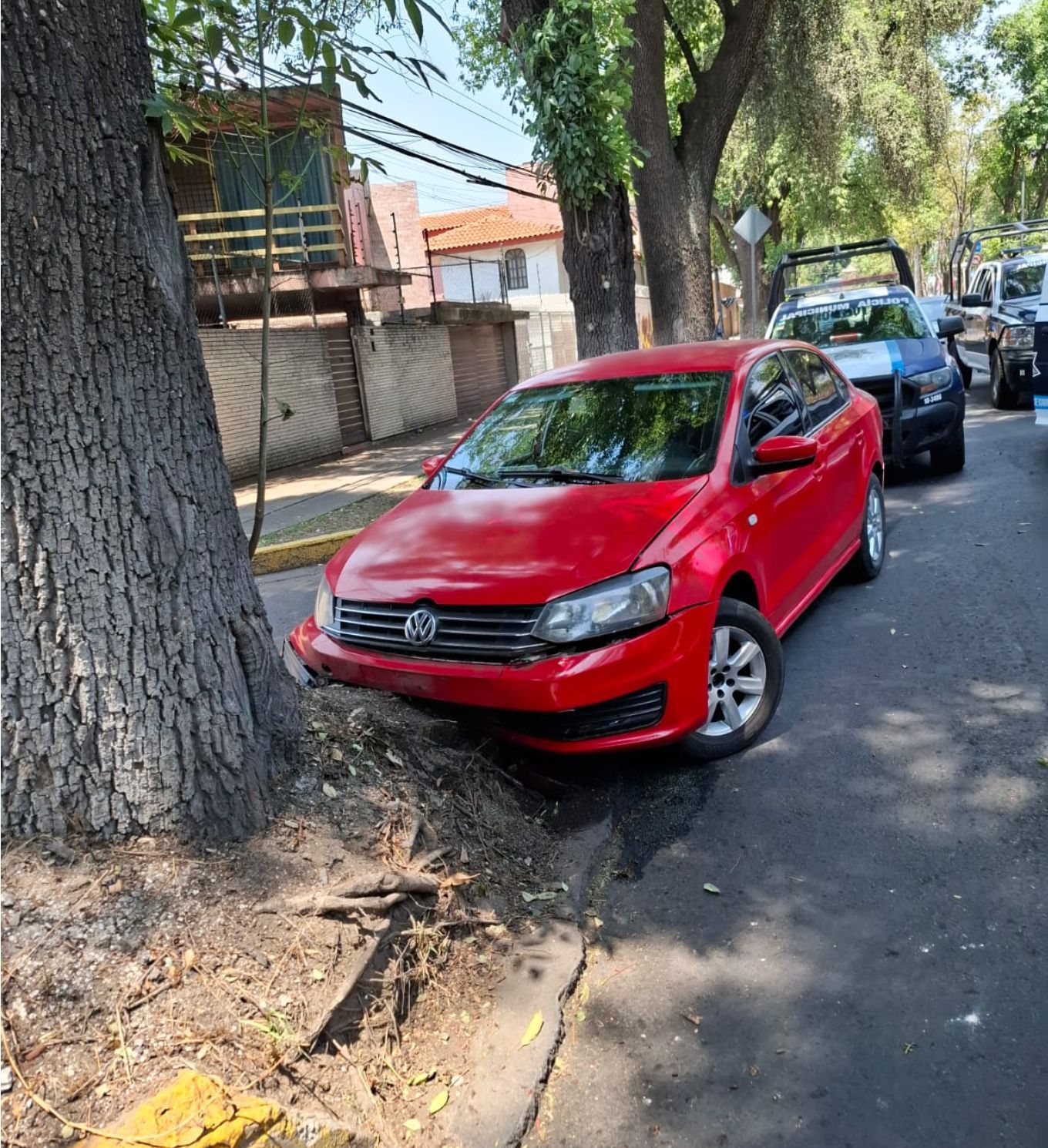 En Naucalpan, se honra la valentía de los policías que actuaron con rapidez y eficacia en Echegaray. Foto: Especial