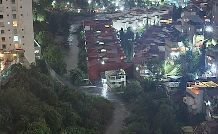Se desborda el Río La Coyotera en Huixquilucan tras lluvia de 104 mm; colapsan vialidades
