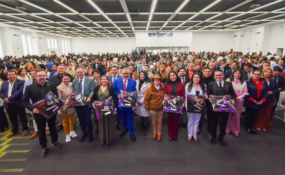 Este convenio en el Edomex asegura que cada proyecto de obra pública esté en manos de expertos certificados. Foto: Especial