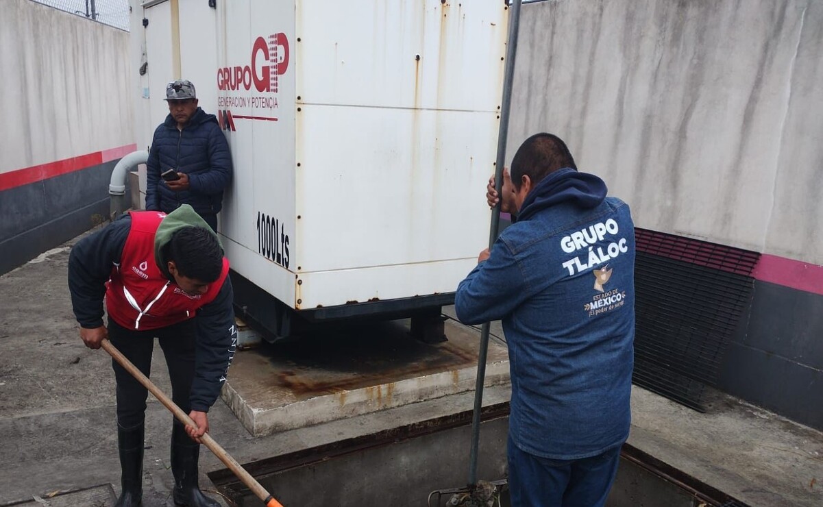 Atienden anegaciones en la cabecera municipal de Jilotepec / Foto Especial