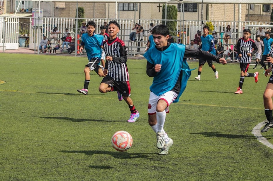 Durante las primeras jornadas del torneo, visores especializados evaluarán a los pequeños futbolistas para integrar el selectivo municipal. Foto Especial