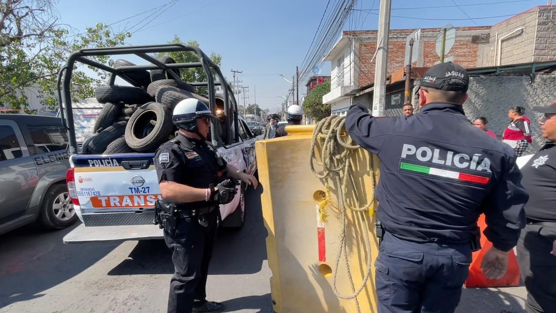 -En respuesta a los cobros ilegales por el uso del estacionamiento en la vía pública, la Dirección de Tránsito Municipal de Ecatepec reforzó los operativos contra los denominados “franeleros”. Foto: especial