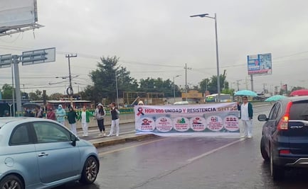 Trabajadores del IMSS bloquean vialidades en Naucalpan y Tecámac