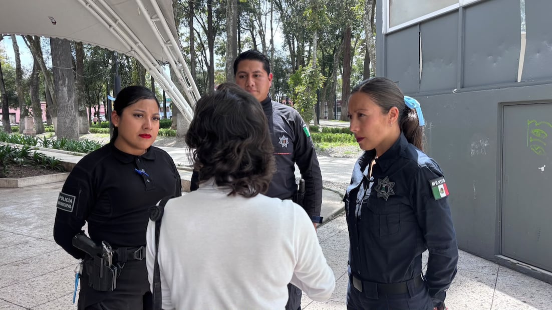 Este modelo opera con siete oficiales certificados, cinco mujeres y dos hombres capacitados en primeros auxilios psicológicos. Foto: especial