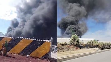 Bomberos de tres municipios sofocan fuerte incendio en Hueypoxtla