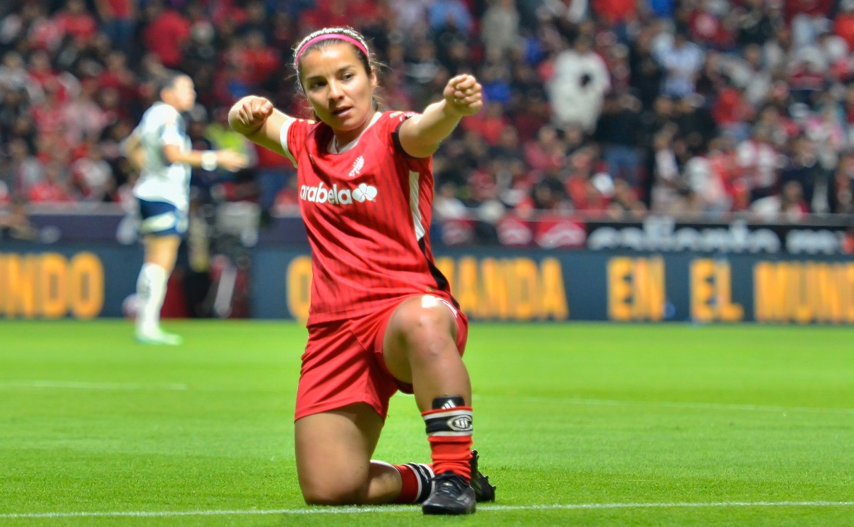 Cinthya Peraza de Toluca Femenil anota el gol del triunfo en el minuto 43’ del partido ante Monterrey / Foto: Arturo Hernández