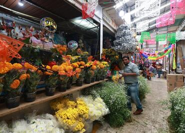 Cempasúchil, frutas y flores: Ofrenda de Día de Muertos en Edomex costará entre 900 y 2 mil 500 pesos