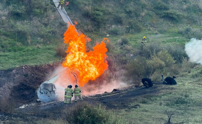 Tragedia en la Texcoco-Calpulalpan: Explota pipa tras volcarse y deja dos muertos