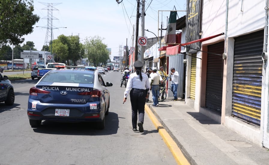 Retirarán con grúa automóviles estacionados en Av. Miguel Hidalgo en Toluca