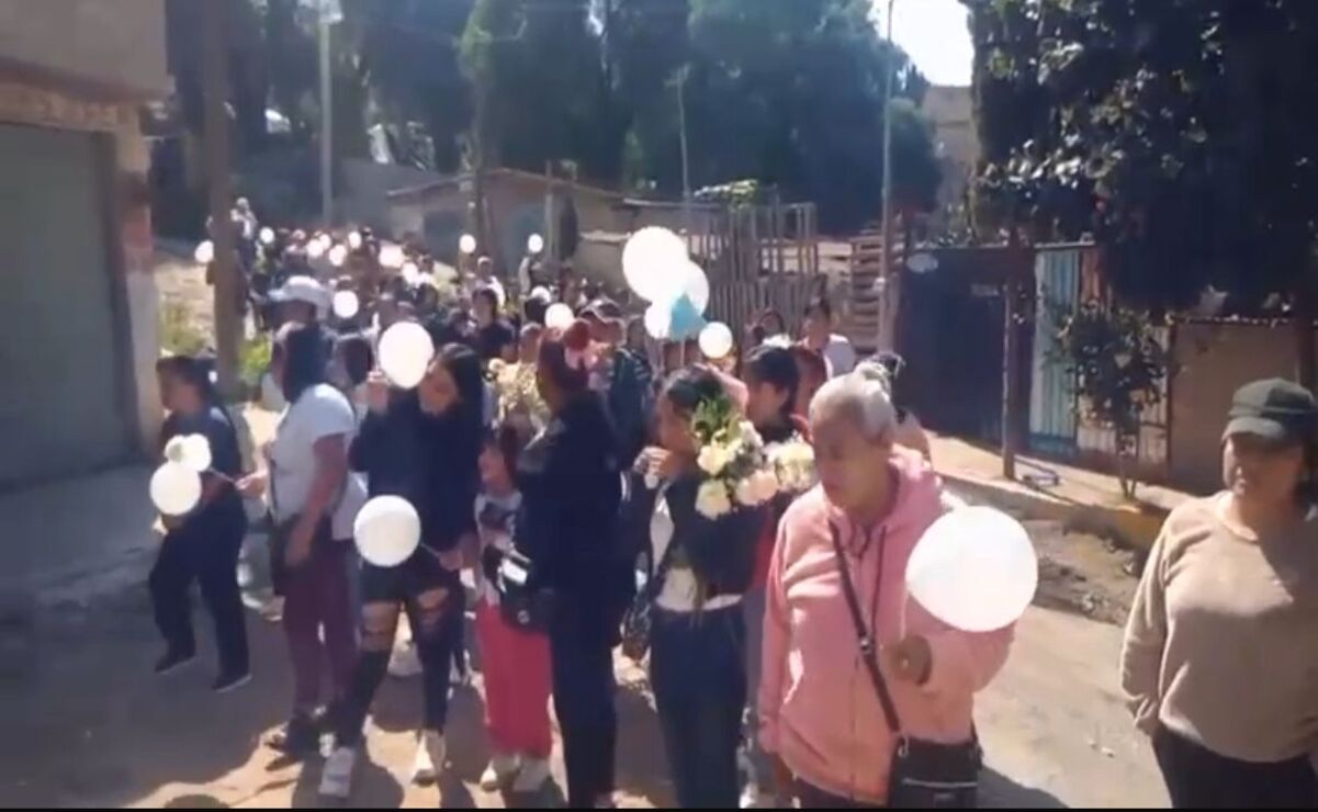 Adiós a Fernando: Entre globos y flores, despiden al pequeño de 5 años hallado sin vida en Los Reyes La Paz