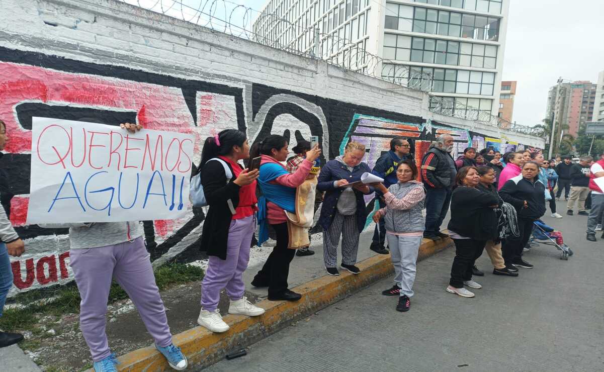 Manifestación en Naucalpan: Exigen solución al desabasto de agua