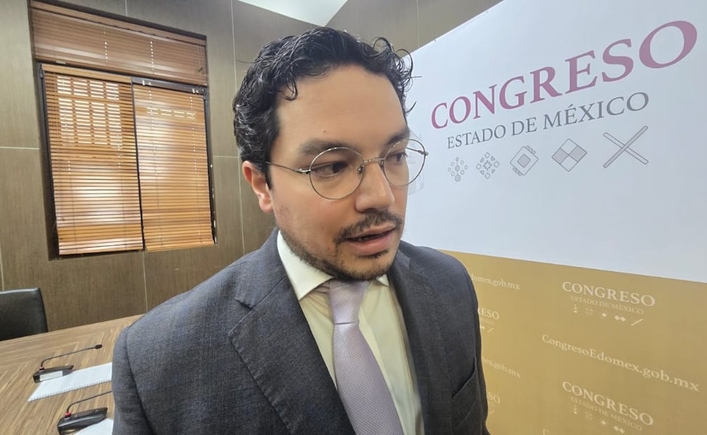 Las modificaciones a la Ley de Archivos dotarán de estructura orgánica y patrimonio al Archivo General del Estado, dijo Javier de Jesús Domínguez González. Foto Especial