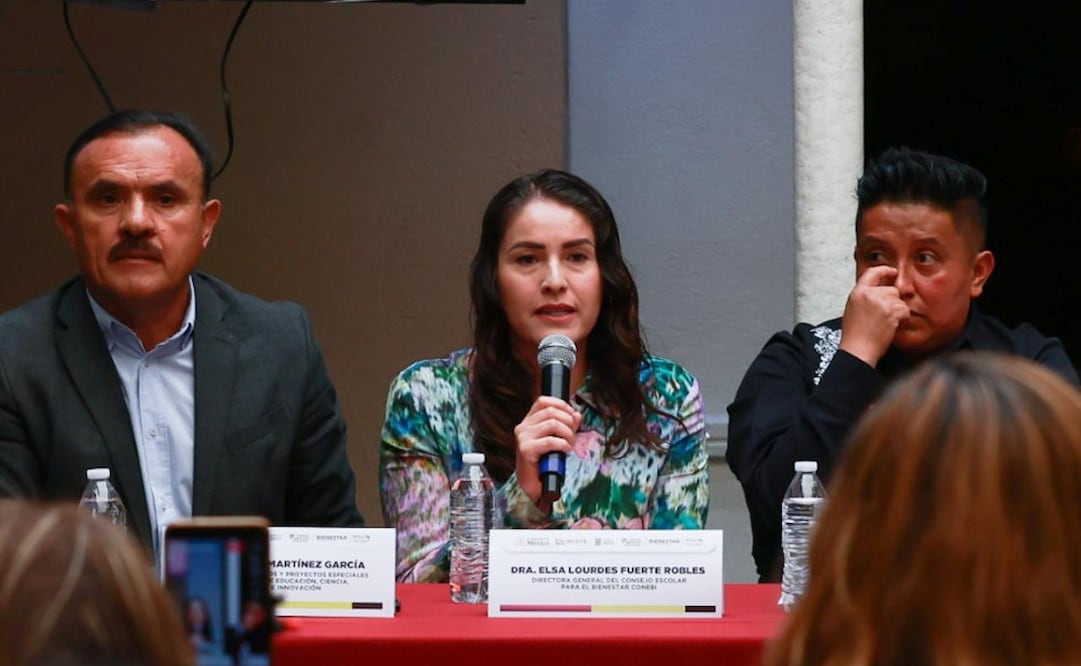 Las nuevas normativas del CONEBI buscan prevenir el ciberacoso y proteger el desarrollo integral de niñas, niños y adolescentes en las escuelas. Foto Alejandro Vargas / El Universal