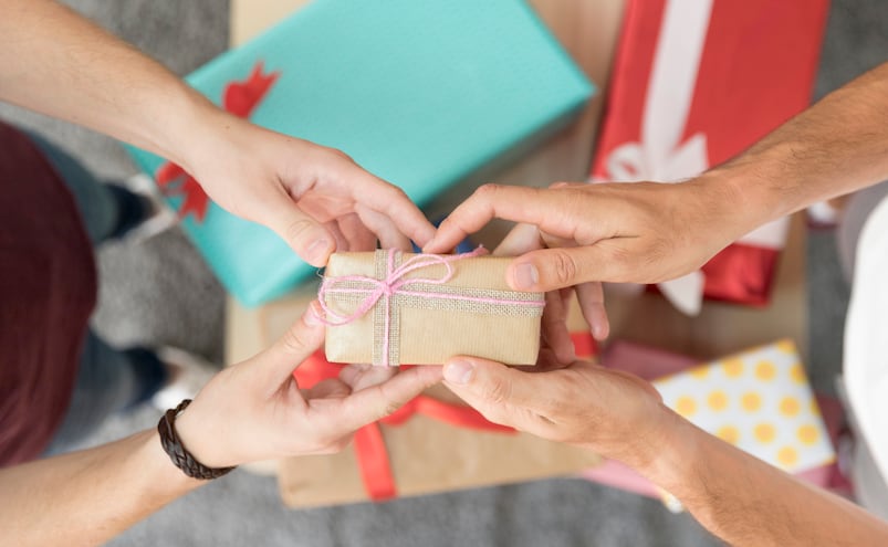 ¿Santa no sabe qué traer? De "gadgets" con IA a regalos con alma