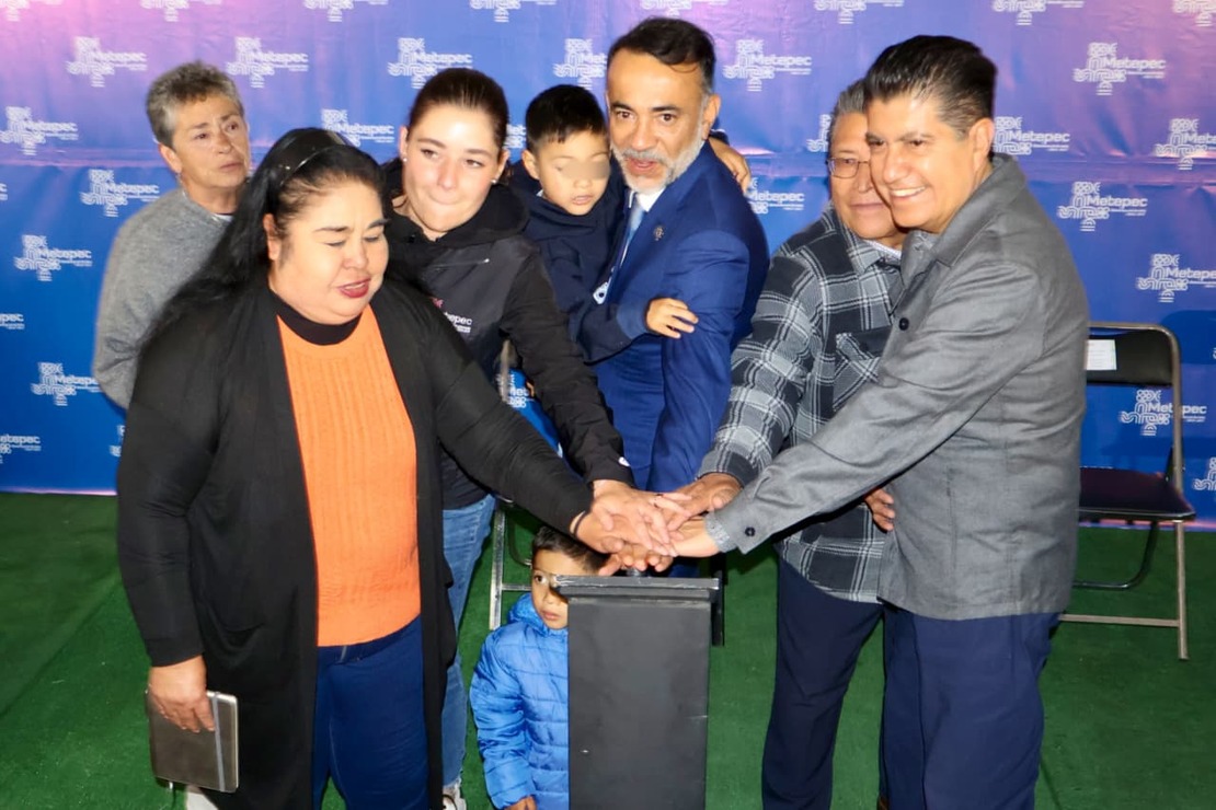 El gobierno de Metepec inició ambicioso programa de iluminación en todo el territorio municipal que beneficiará a más de 200 mil habitantes.