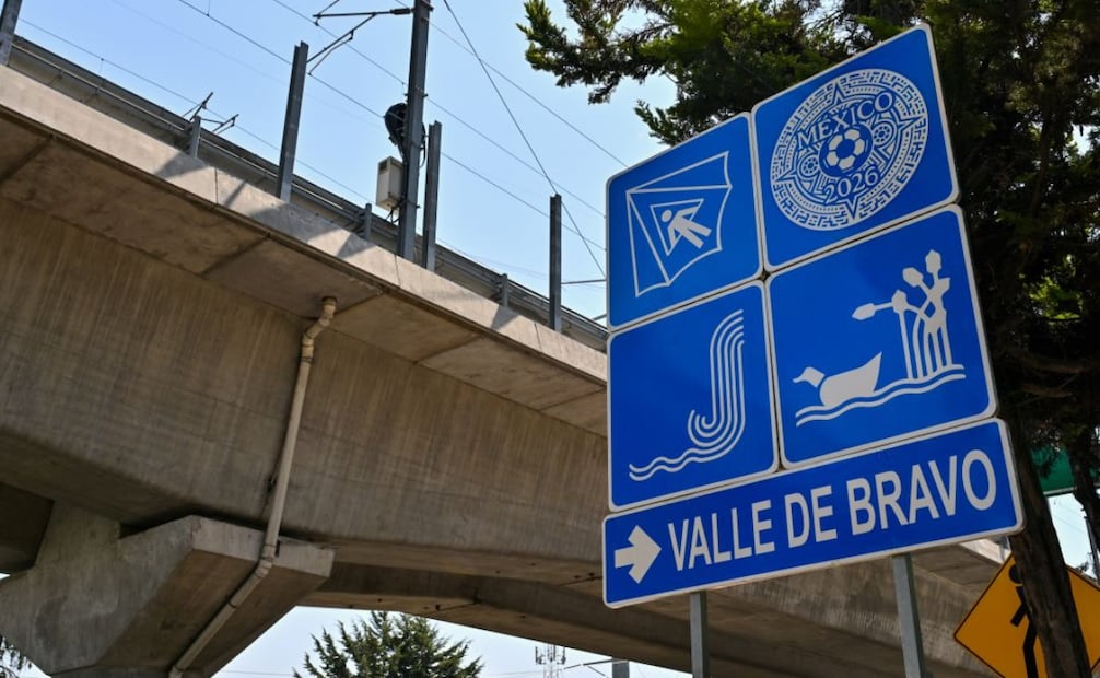 Los señalamientos orientan a visitantes nacionales y extranjeros hacia destinos emblemáticos mexiquenses como Valle de Bravo, Malinalco y Metepec. Foto. Especial