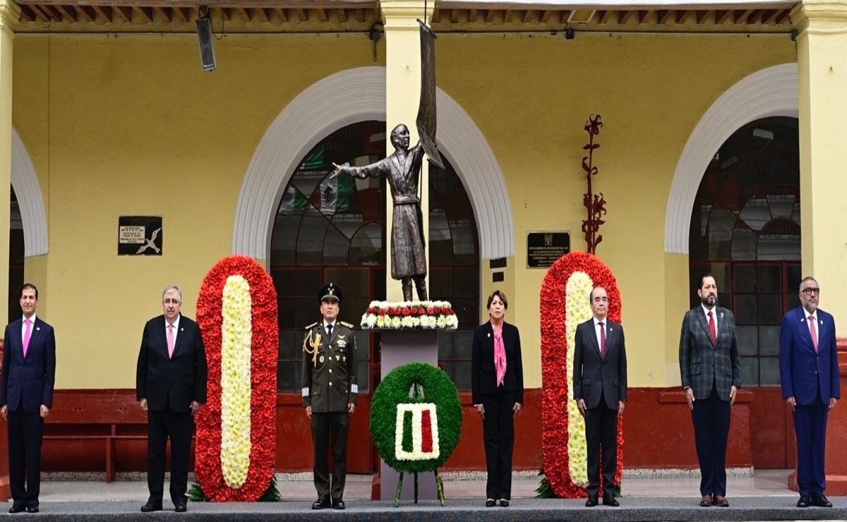 Delfina Gómez Álvarez encabeza Guardia de Honor