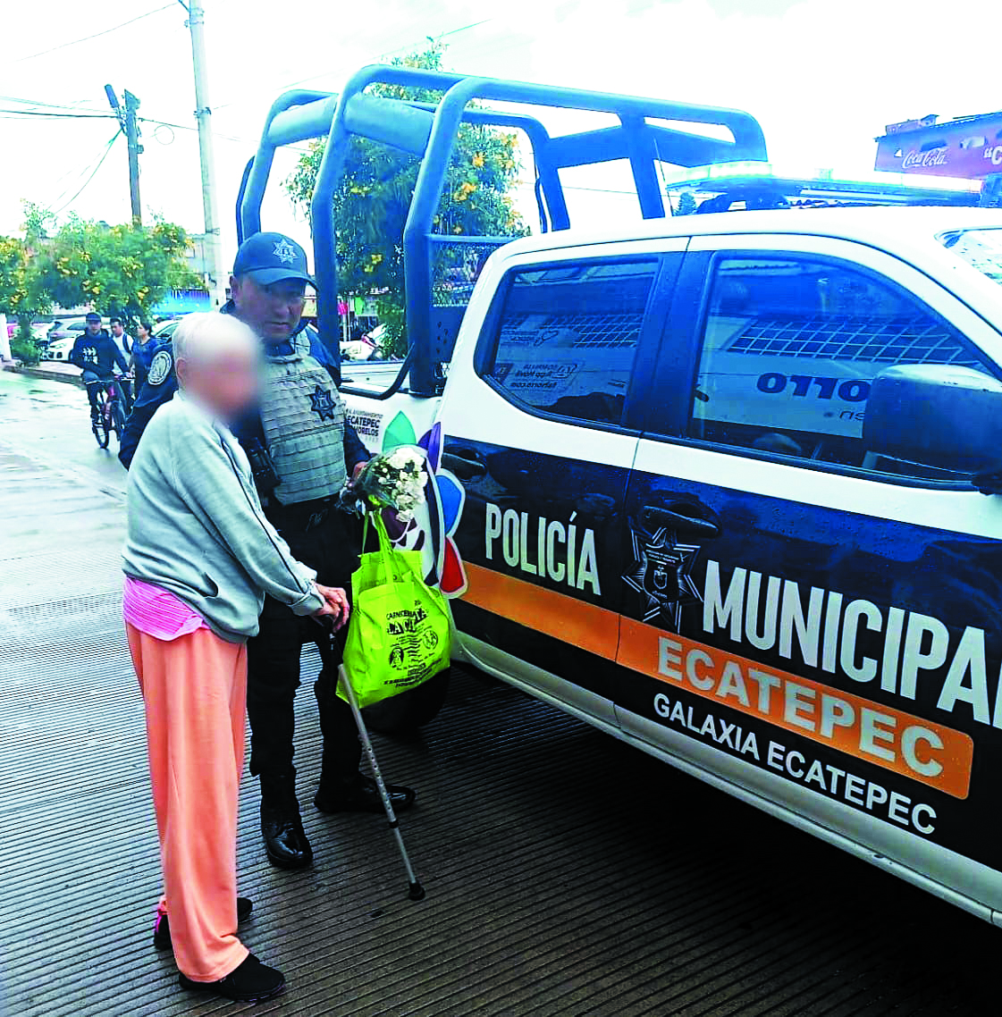El gobierno local pide a las familias colocar identificaciones, como la pulsera plateada / Foto Especial