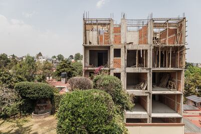 Naucalpan: ¡Boom inmobiliario pirata! Tecamachalco dice "no más edificios"