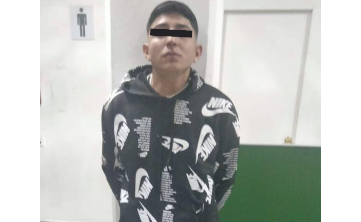Entre los detenidos se encuentra un menor de edad, quien fue parte de la banda que robó el auto con violencia / Foto: Especial