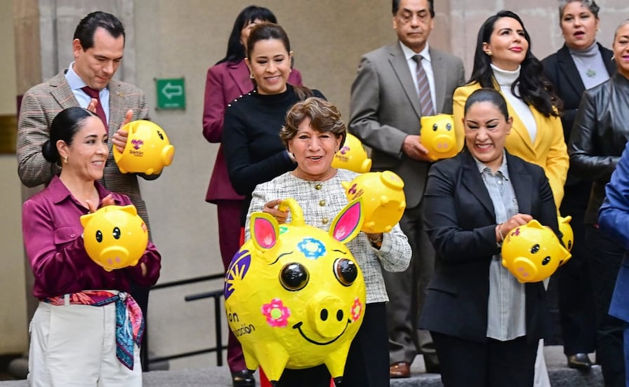 Entregan 613 alcancías Teletón a titulares de dependencias e instituciones