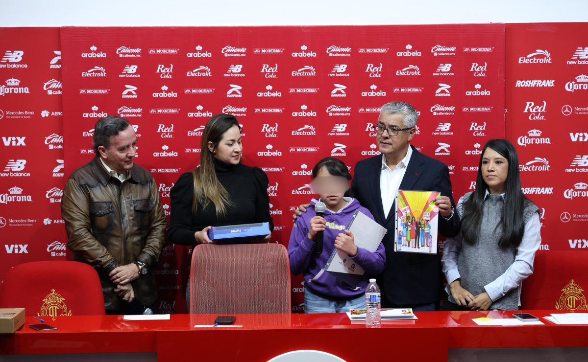 Toluca reconoce el talento de los niños que luchan contra la corrupción Foto: Arturo Hernández