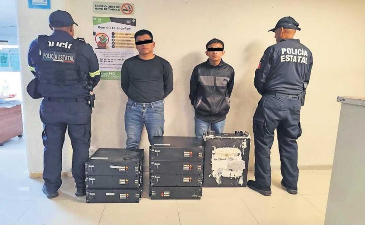 Detienen a dos sujetos por el robo de baterías de telecomunicaciones en Ixtapaluca