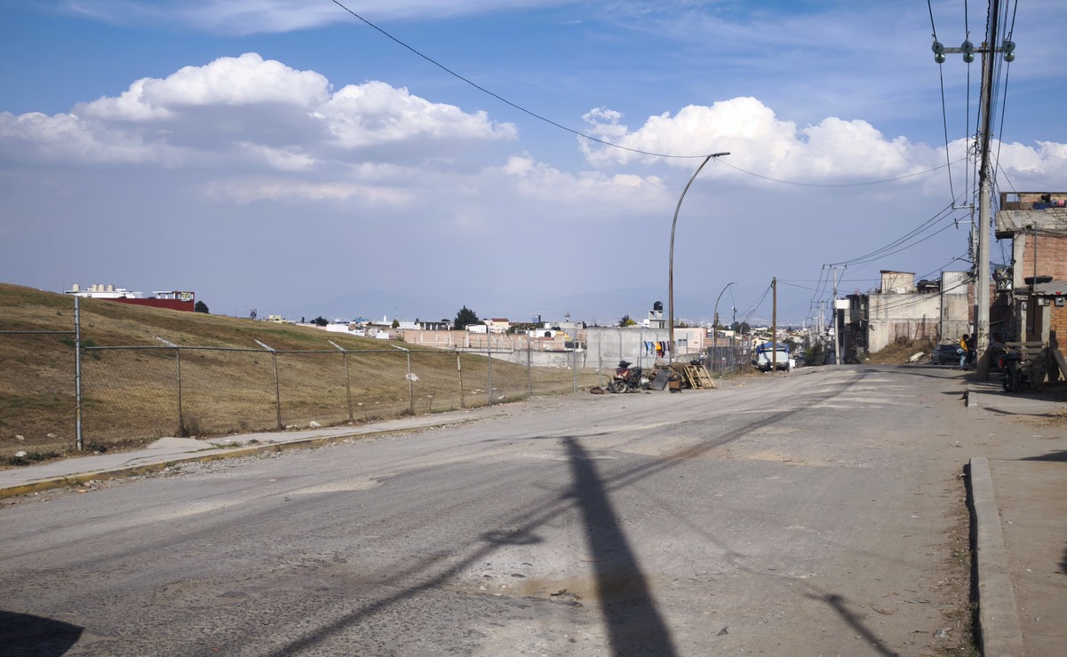 Colonos de San Jorge Pueblo Nuevo denuncian total abandono de la calle / Foto Emmanuel Pérez Moreno