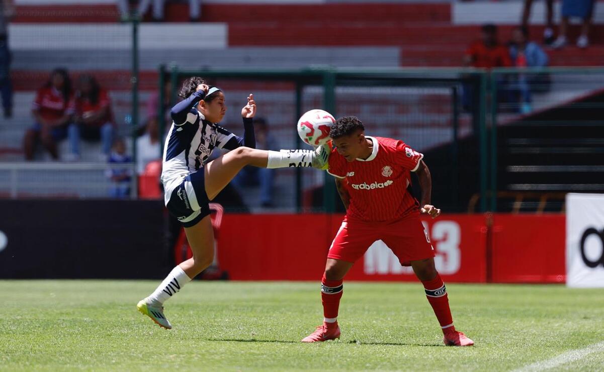 Las Diablas jugaron en el estadio Nemesio Diez / Foto: Especial