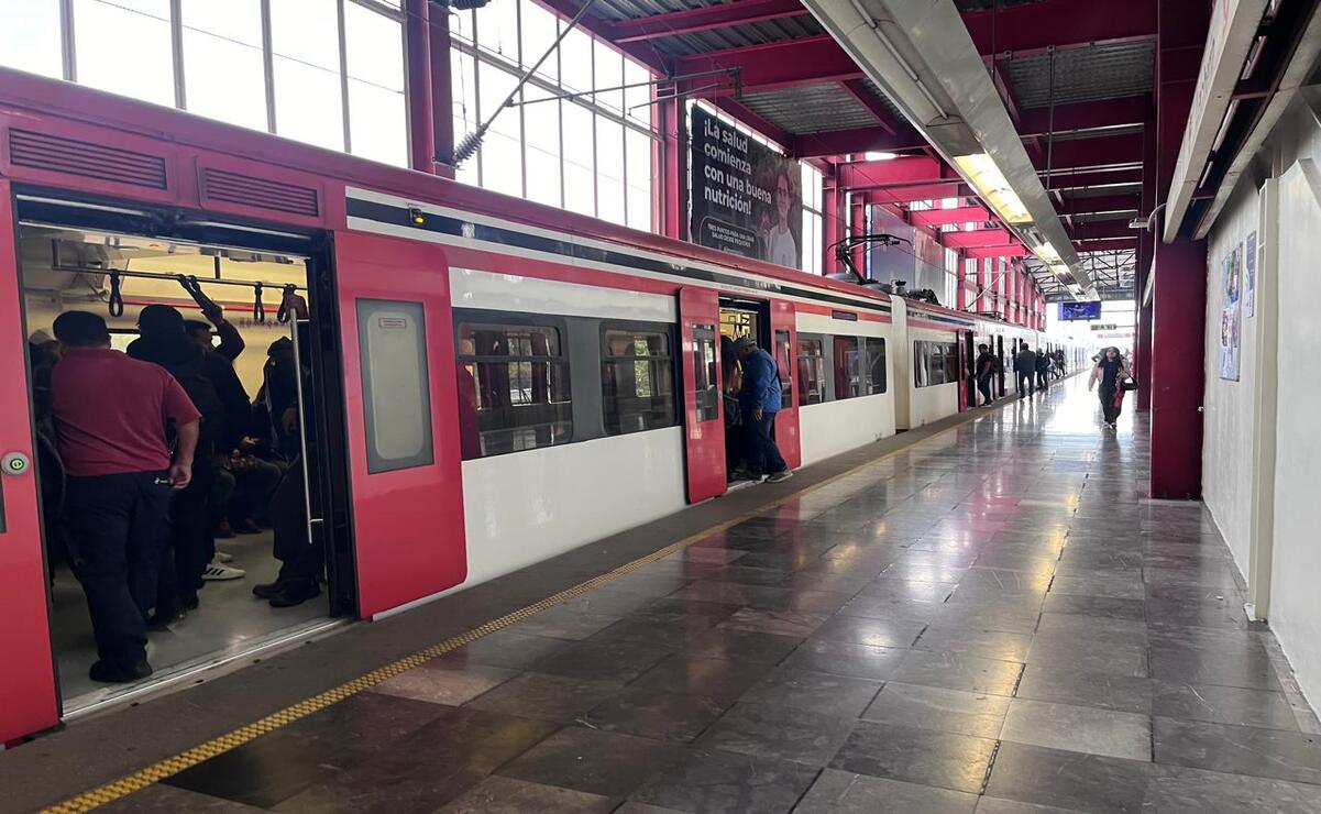 Se pide a los usuarios salir con anticipación / Foto Arturo Contreras