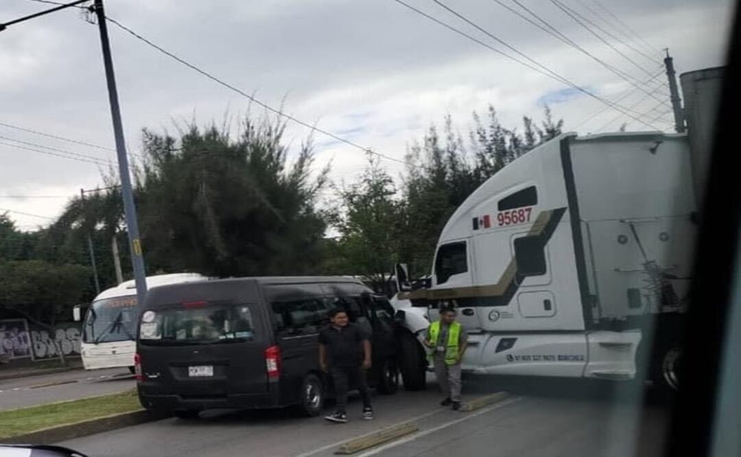 Accidente en Mexibús Tultitlán Foto: Especial