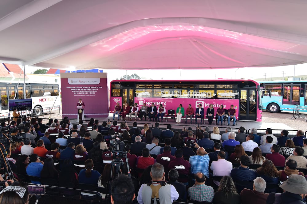 Este jueves arranco la primera etapa de sustitución de unidades de Mexibús por autobuses eléctricos en la Línea II de Mexibús. Foto: Arturo Hernández