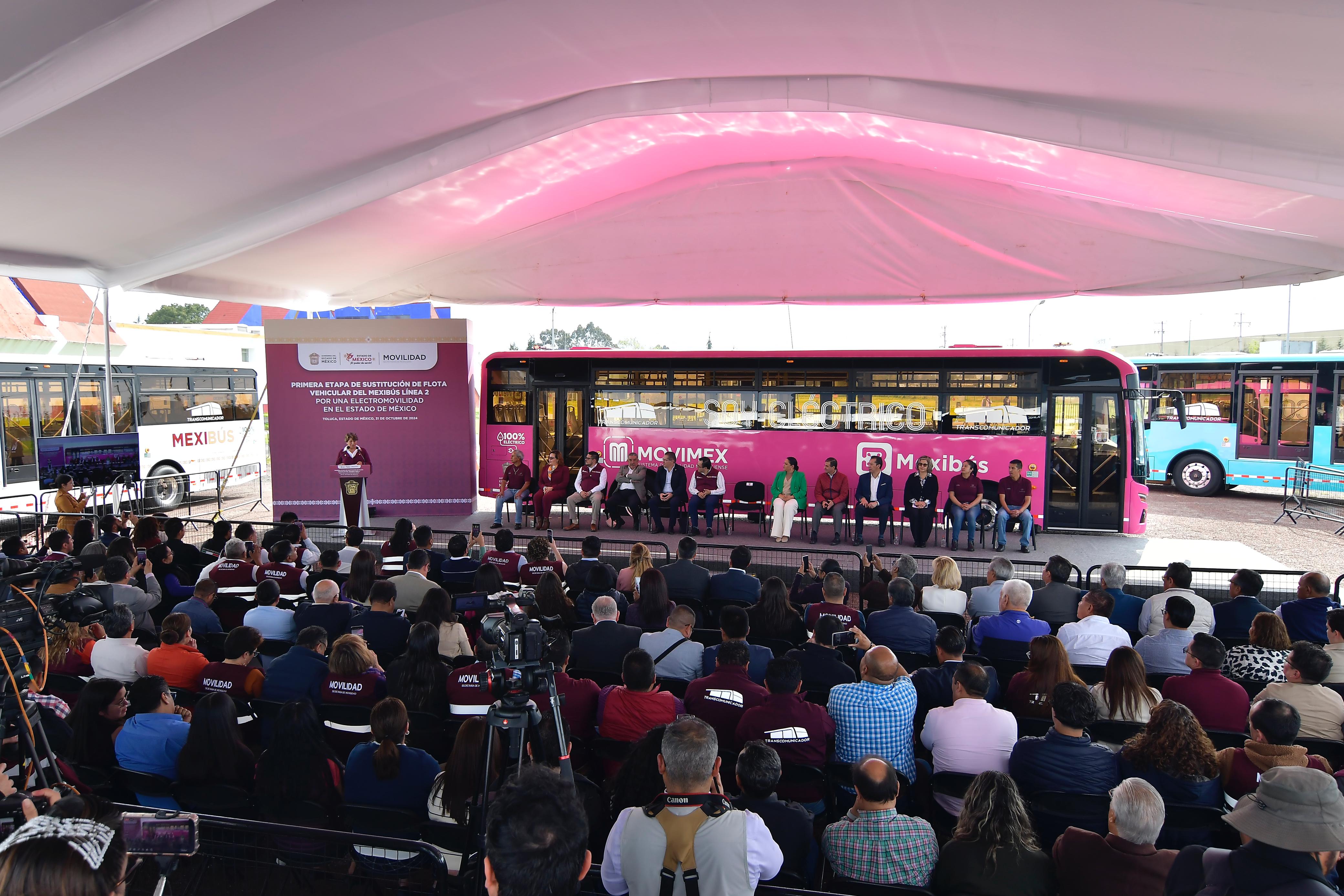 Este jueves arranco la primera etapa de sustitución de unidades de Mexibús por autobuses eléctricos en la Línea II de Mexibús. Foto: Arturo Hernández