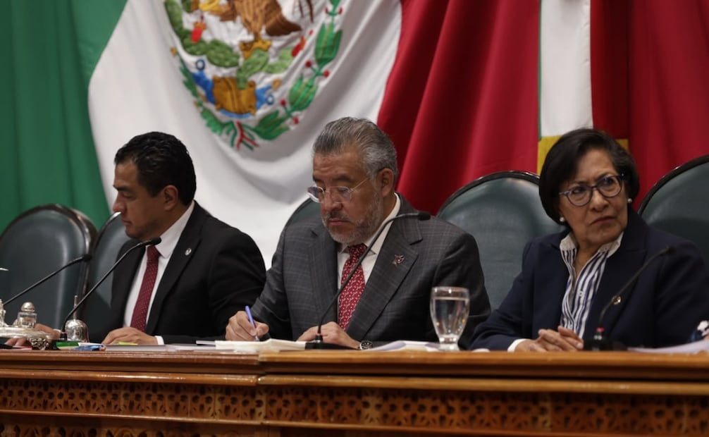 Diputados de oposición cuestionaron temas críticos como la inseguridad, el desabasto en salud y el deterioro de las carreteras. Foto Alejandro Vargas / El Universal
