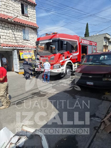 Como parte de la revisión, se verificaron los tanques de gas LP y la red de gas natural de la zona, sin que hasta el momento se detectaran daños en estas instalaciones. Foto: especial