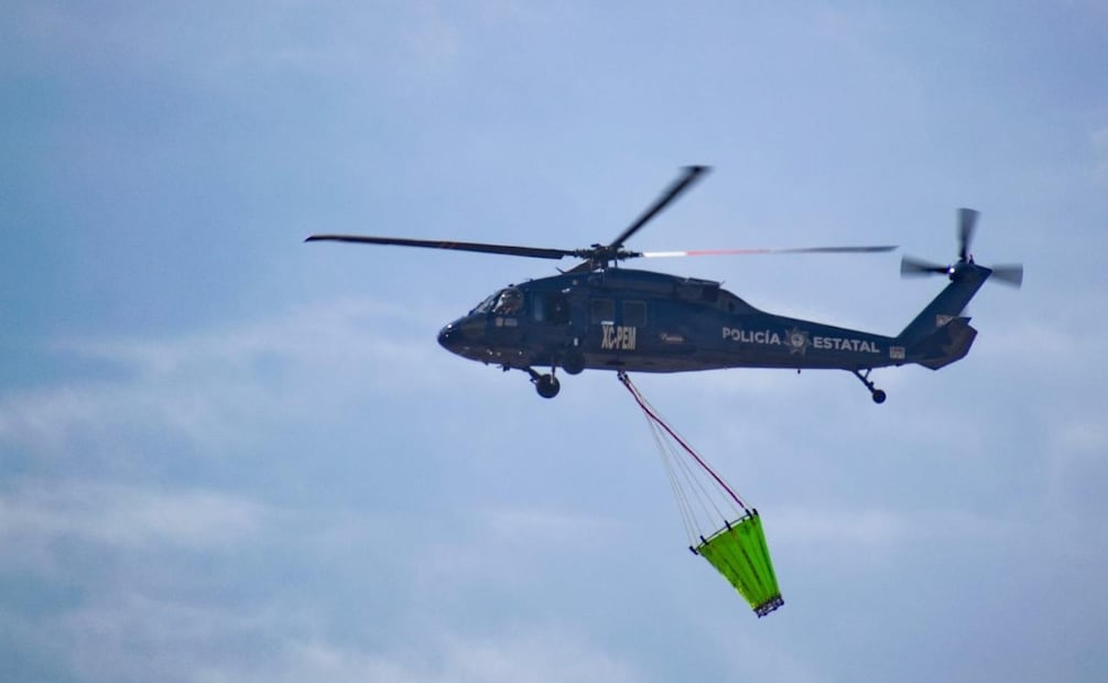 Imagen de archivo del helicóptero Black Hawk de la Secretaría de Seguridad del Estado de México (SSEM) en pleno vuelo operativo. Foto Especial