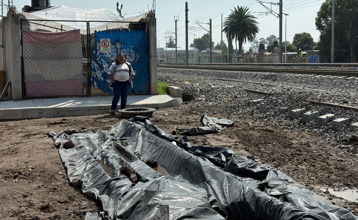 "No estamos en contra del progreso, pero queremos lo justo", señalan los vecinos de Tultepec, cuyas viviendas han sido afectadas por la construcción del tren. Foto: Arturo Contreras