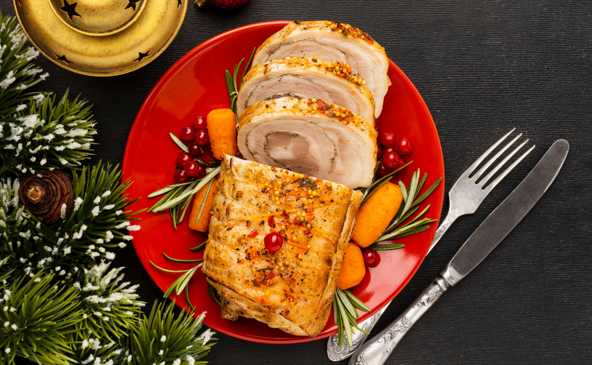 Un clásico con un toque especial: Nuestro pavo navideño, relleno de sabor. Foto: Especial