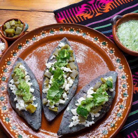 Primer encuentro de comida prehispánica