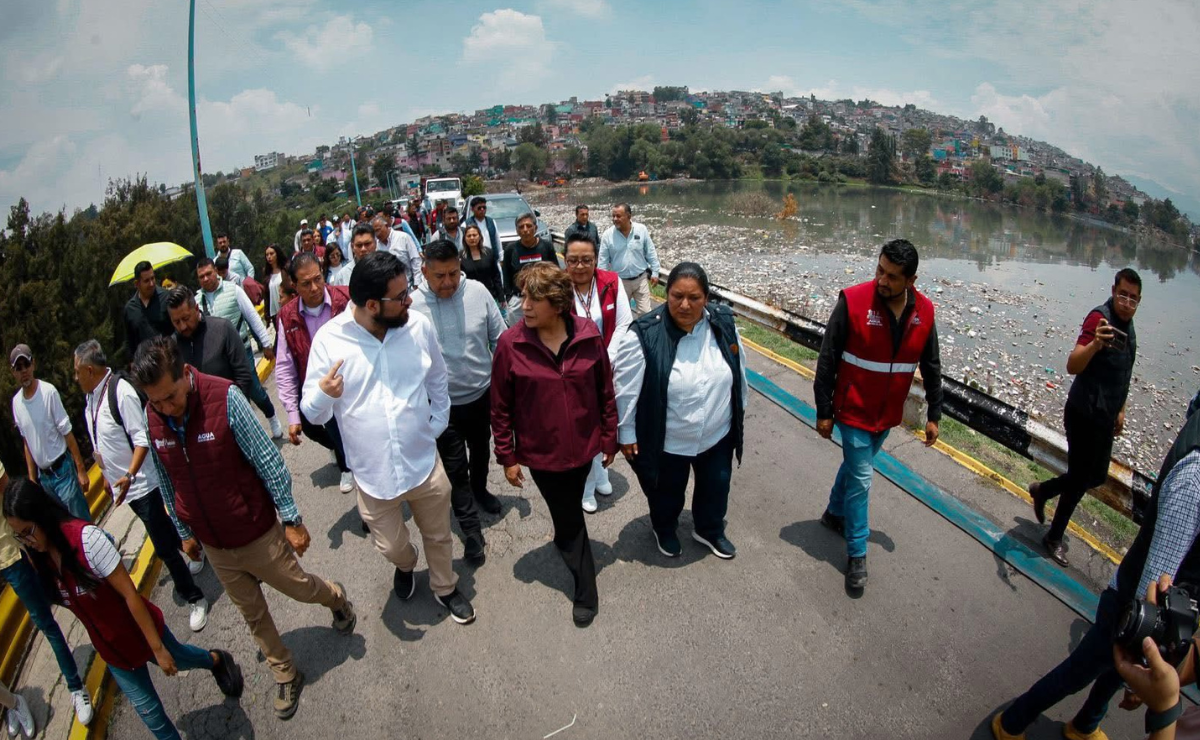 Un reto hídrico bajo la mirada de Delfina Gómez: En Naucalpan, se desalojan millones de litros de la presa, pero la acumulación de basura sigue siendo una amenaza clave. Foto: Especial