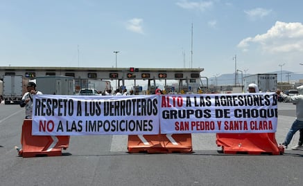 ¡Alerta! Transportistas bloquean caseta T1Tultepec del Circuito Exterior Mexiquense