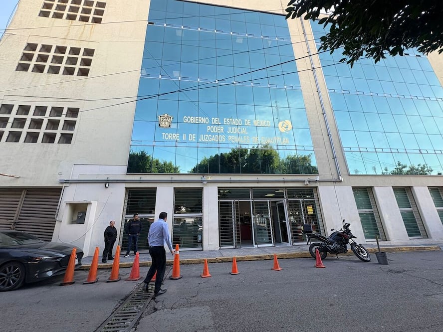 La Fiscalía General de Justicia del Estado de México informó que de ser encontrado culpable, Eric Antonio “N” podría pasar hasta 70 años en la prisión por cada  feminicidio. Foto: Arturo Contreras/ El Universal