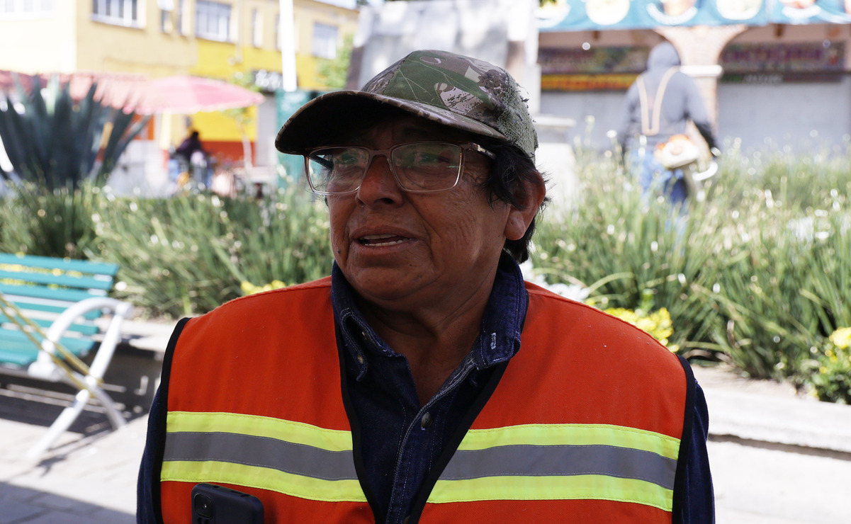 Actualmente, Esther tiene 67 años y orgullosa comparte haberle dado carrera, amor y cuidado a su hija, sin dejar de lado su vida profesional. Foto: Arturo Contreras / El Universal Edomex