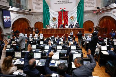 Gobiernos municipales salientes del Edomex acumulan 704 denuncias ante la Contraloría