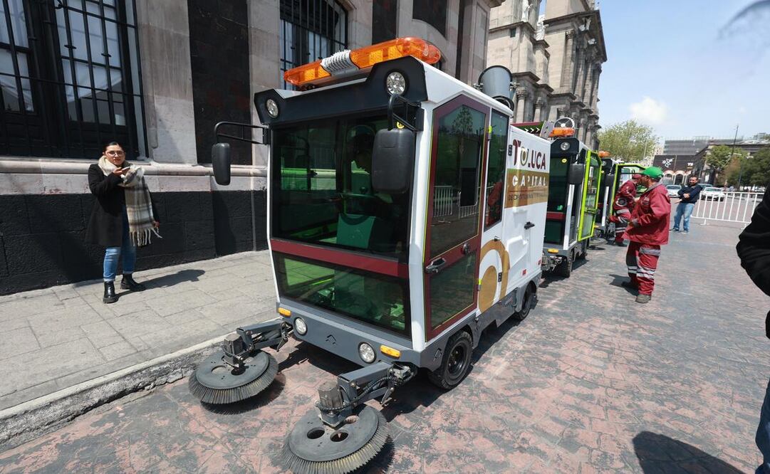 Se pusieron en funcionamiento dos nuevas barredoras eléctricas / Foto: Alejandro Vargas