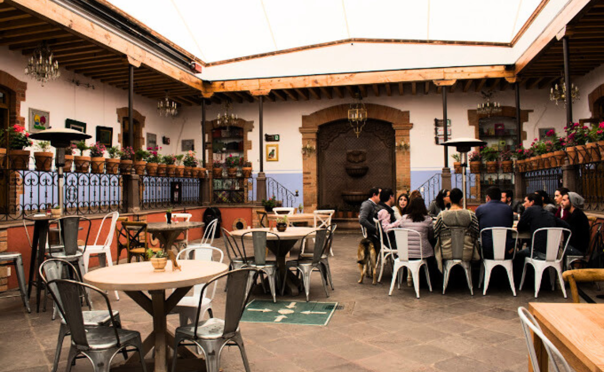 ¡Descubre los rincones más románticos de Toluca! Cafés acogedores, restaurantes gourmet y experiencias únicas te esperan este 14 de febrero. Foto: Especial