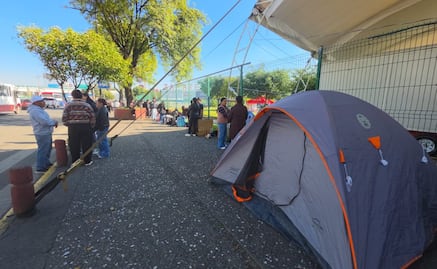 Familias acampan para ver a Caifanes en la Feria del Alfeñique